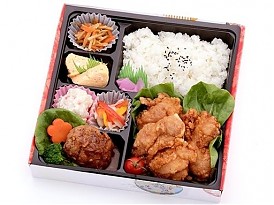 秘伝の唐揚げ&黒毛和牛手ごねハンバーグステーキ弁当